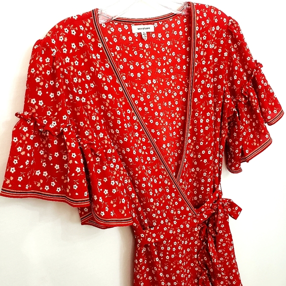Nwot Max Studio Red Floral Flutter Sleeve Wrap Dress - Picture 6 of 14